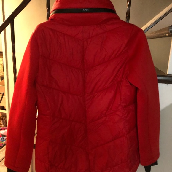 COPY - Michael Kors red jacket with zipper hood - Picture 4 of 11